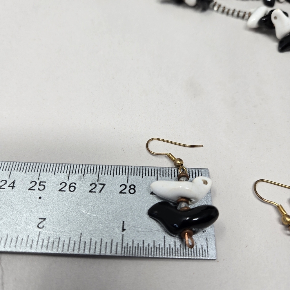 Black & White Ceramic Fetish Birds Beaded Necklace Pierced Earrings Set Vintage - Picture 12 of 12